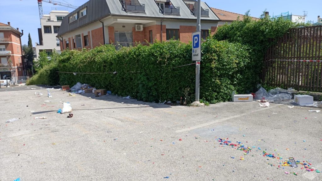 rifiuti madonna artena piazzale genocchi