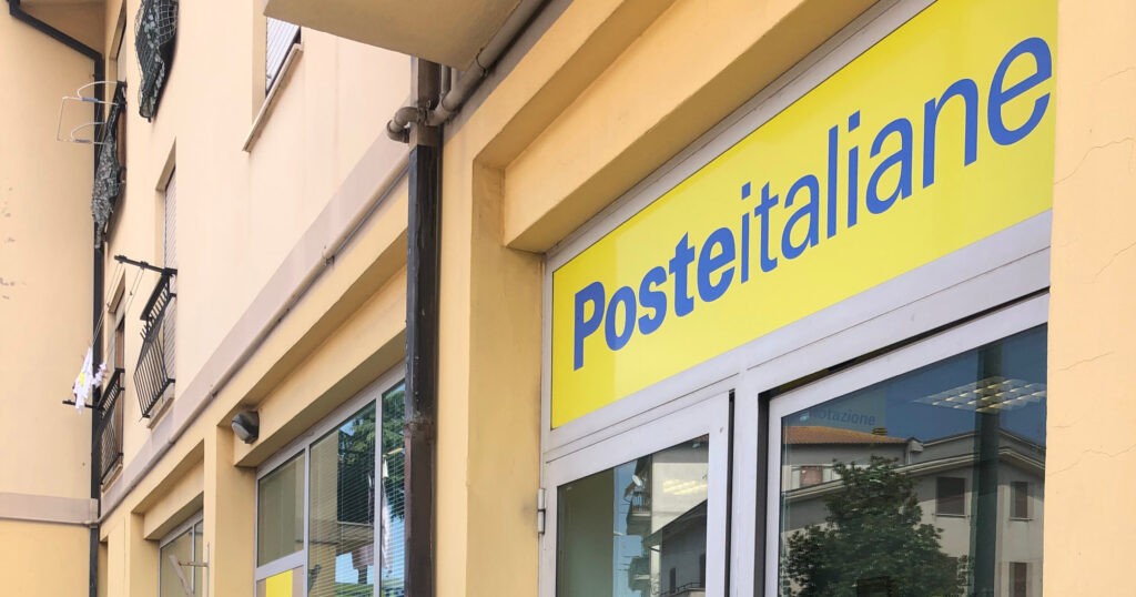 valmontone poste italiane piazza europa